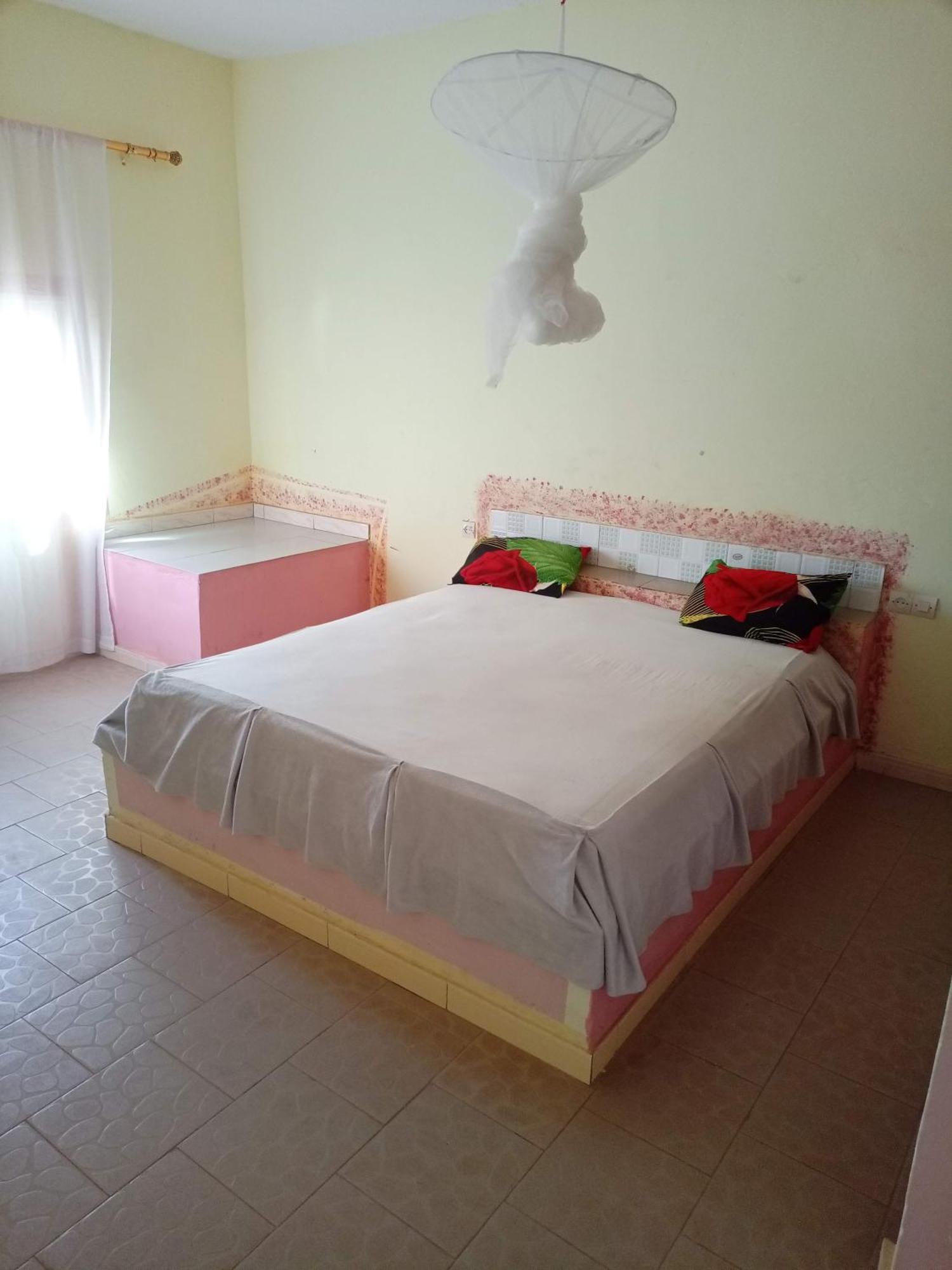 Hotel Chez Paolo à Toubab Dialo Extérieur photo