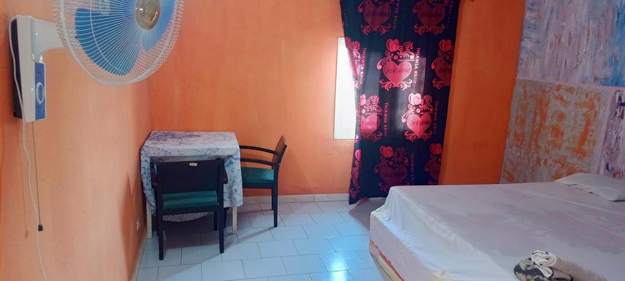 Hotel Chez Paolo à Toubab Dialo Extérieur photo